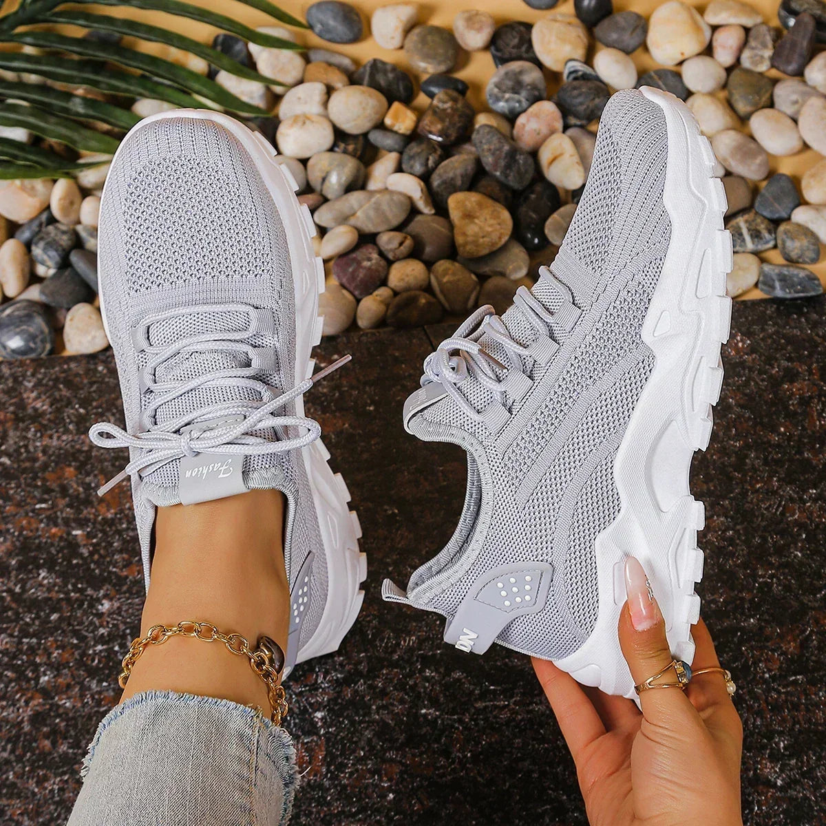 Paloma – White